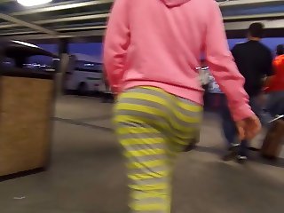 airport drees giggle