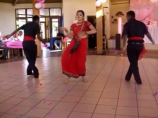 tamil hot wife dance
